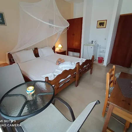 Iasonas Inn *